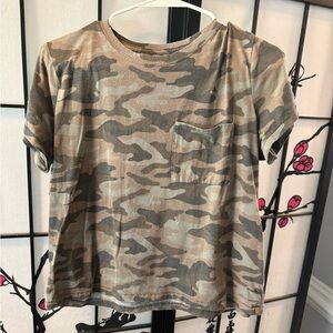 Arizona Jean Company Camouflage Short Sleeve Tee